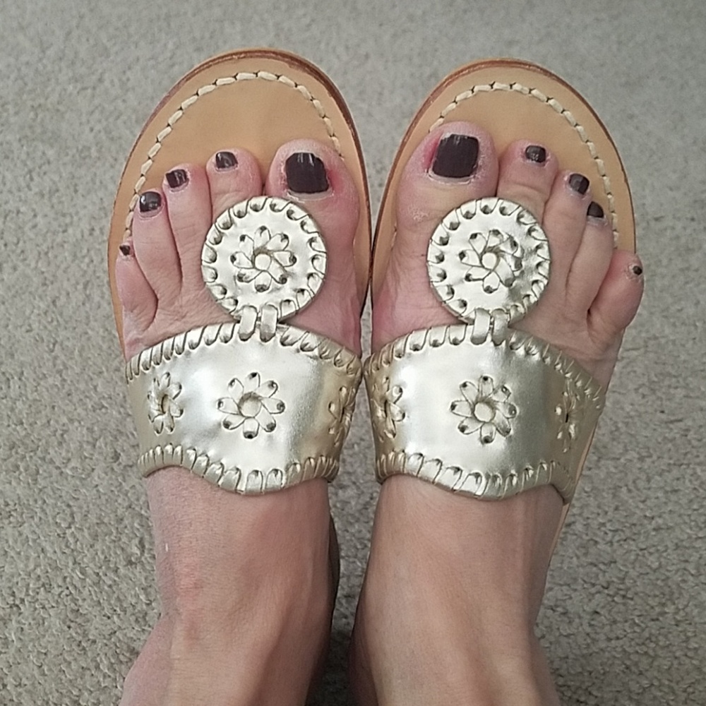 Sandles